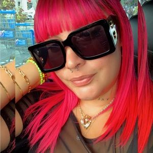 Meet your Posher, Frances